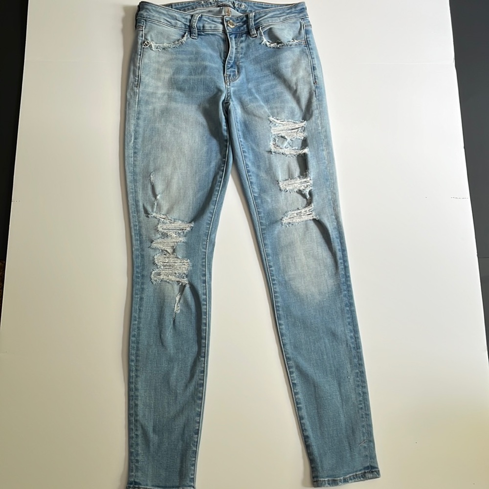 American Eagle Blue Ripped Jeans Size 6